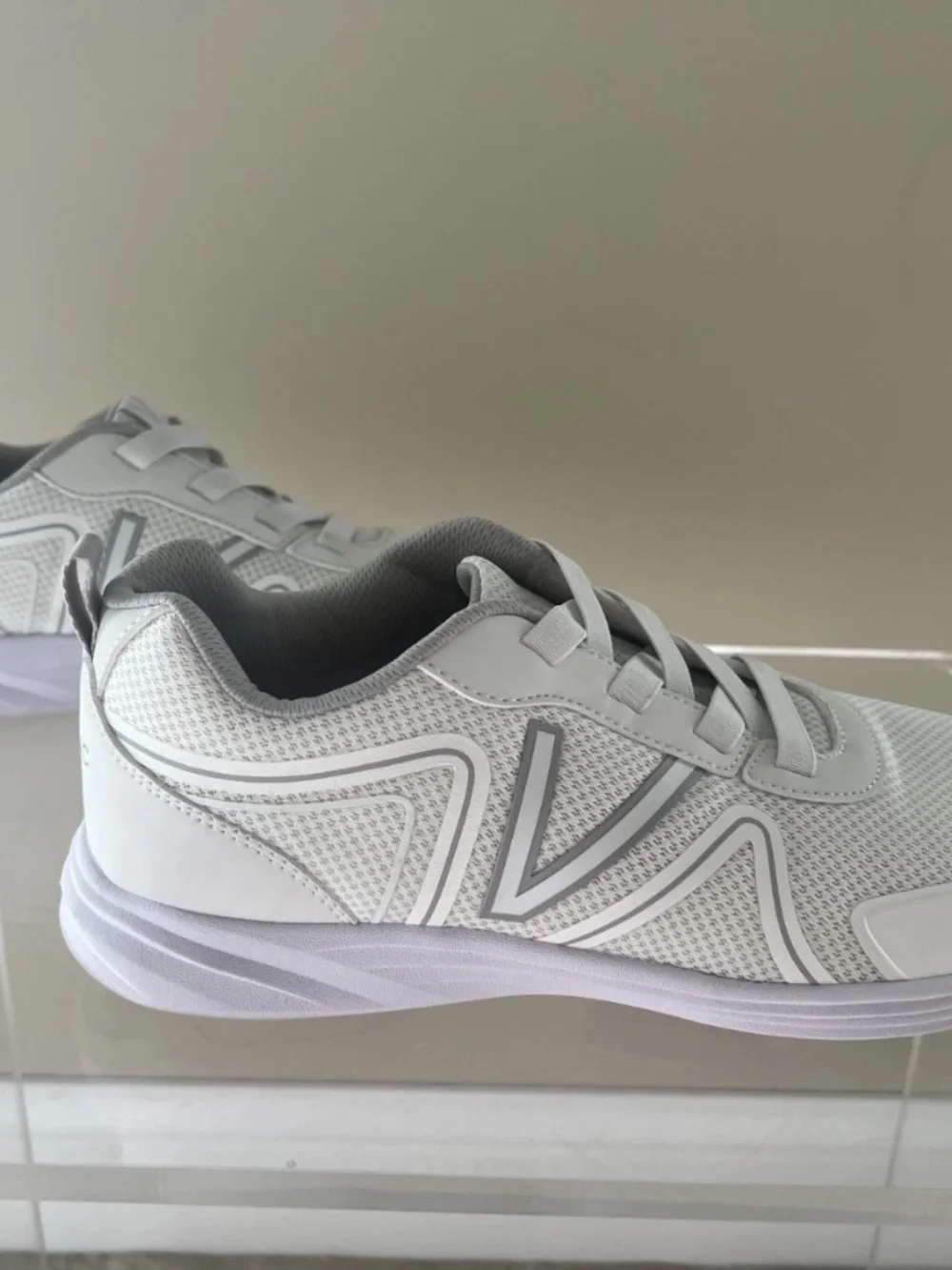 Vionic Womnes captivate White Running Shoes Sneakers Size 9.5